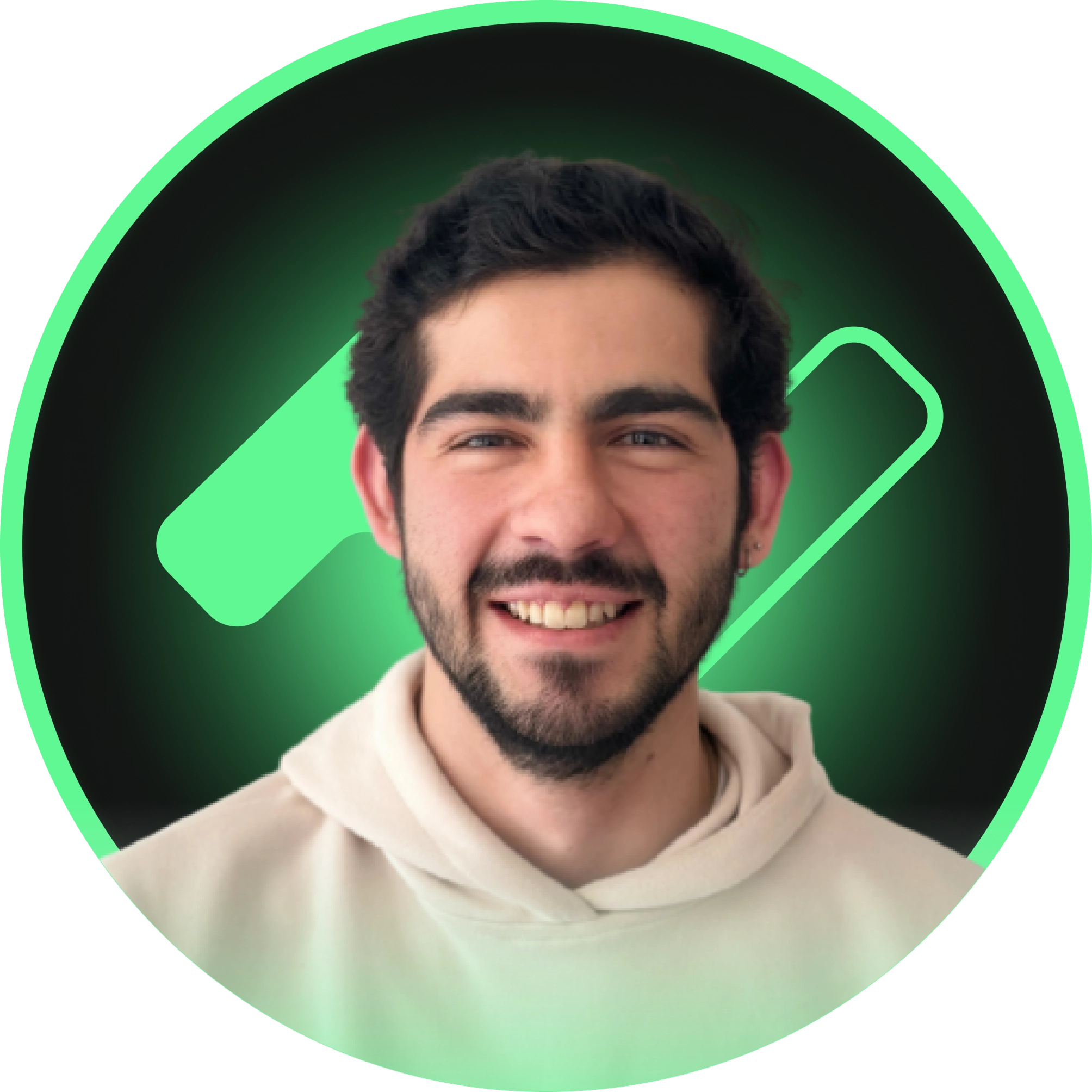 Conoce a nuestro equipo: diseñamos eCommerce en Shopify que se ven bien y venden mejor Foto de uno de los fundadores de Flamel, estudio especializado en experiencia de usuario y conversión para eCommerce en Shopify