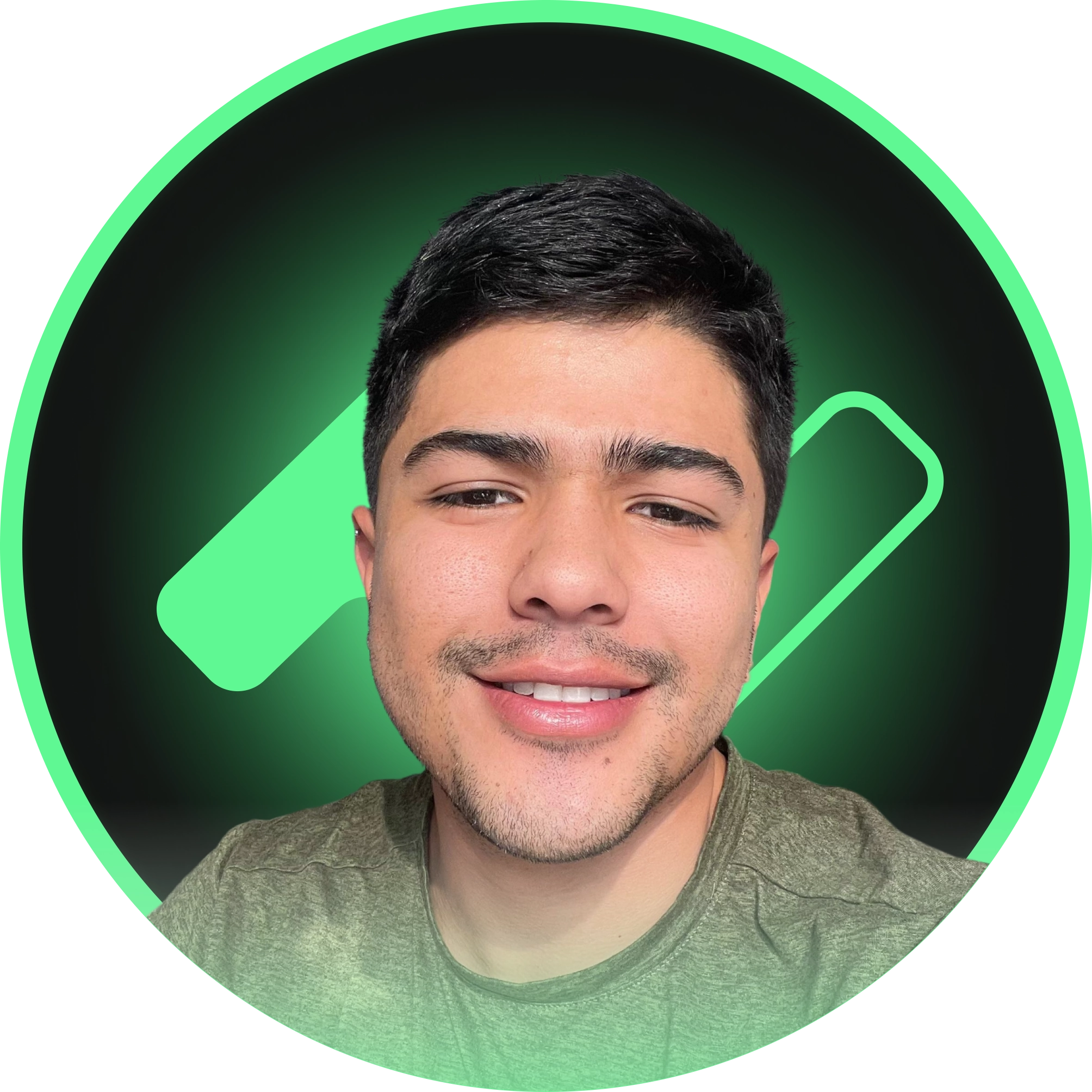 Conoce a nuestro equipo: diseñamos eCommerce en Shopify que se ven bien y venden mejor Foto de uno de los fundadores de Flamel, estudio especializado en experiencia de usuario y conversión para eCommerce en Shopify